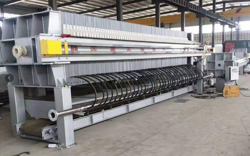 壓(ya)濾(lv)機的(de)工(gong)作(zuo)原(yuan)理(li)