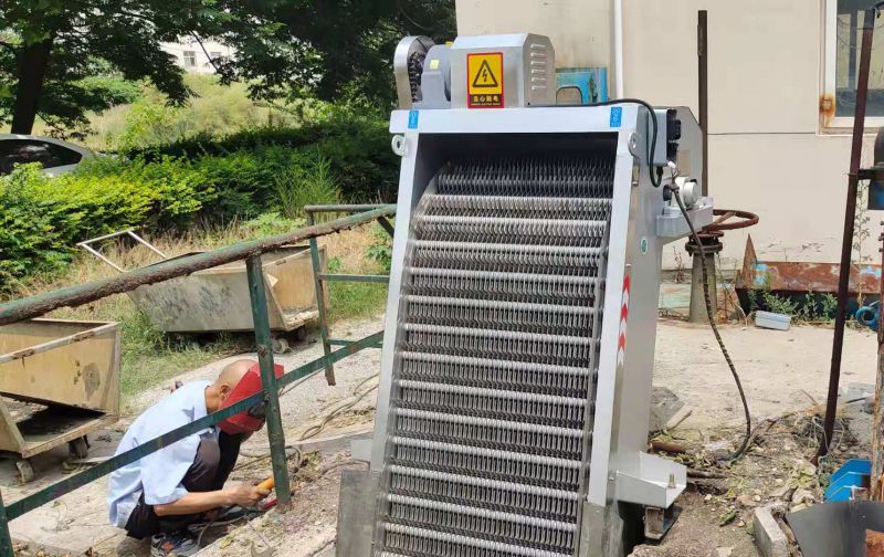 鄭(zheng)州(zhou)格(ge)柵(shan)汚水(shui)處理(li)設(she)備(bei)