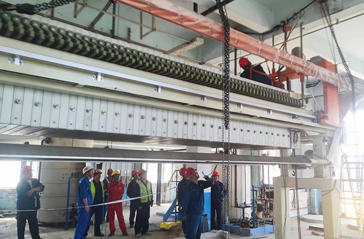 吉林石(shi)化闆框(kuang)壓濾(lv)機