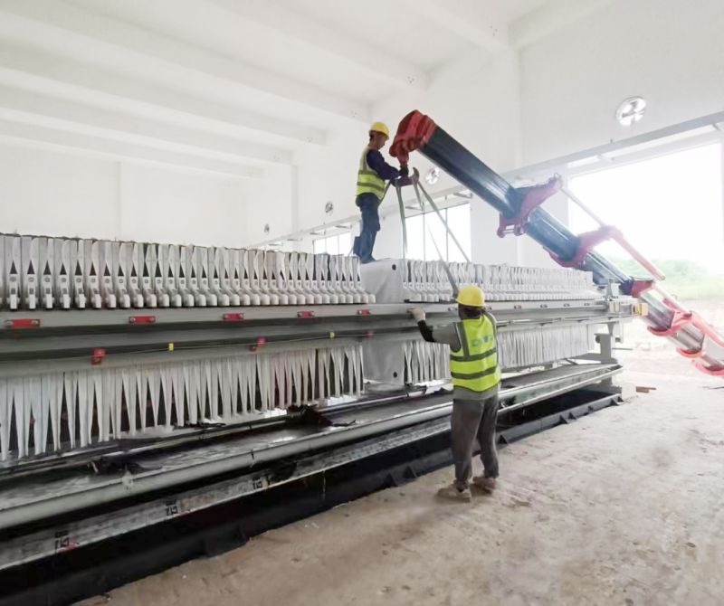 四川(chuan)自貢(gong)工(gong)地雙(shuang)節施工(gong)忙,堅守崗(gang)位(wei)獻力量