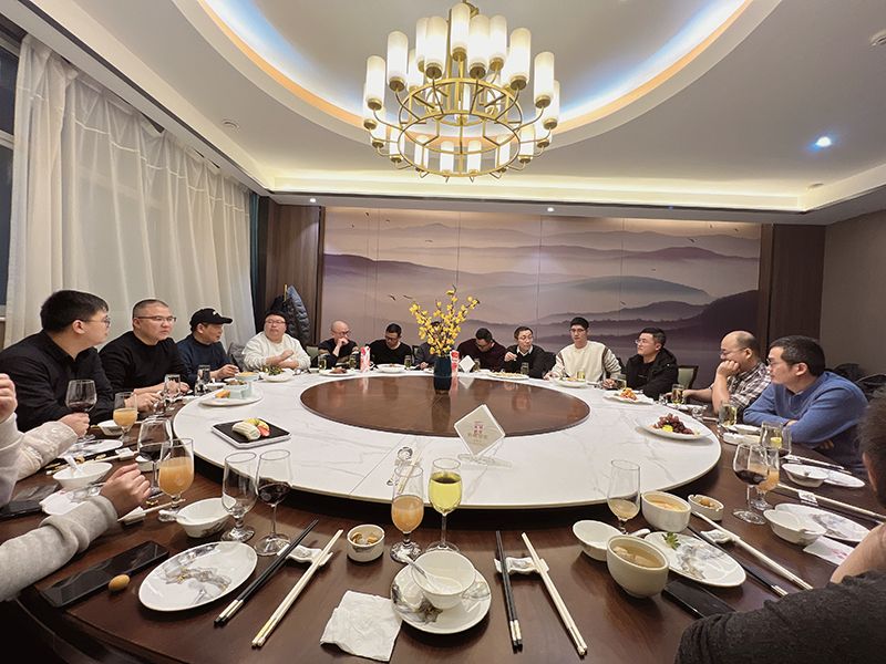 萬川環(huan)保(bao)集糰開(kai)年(nian)齣徴宴